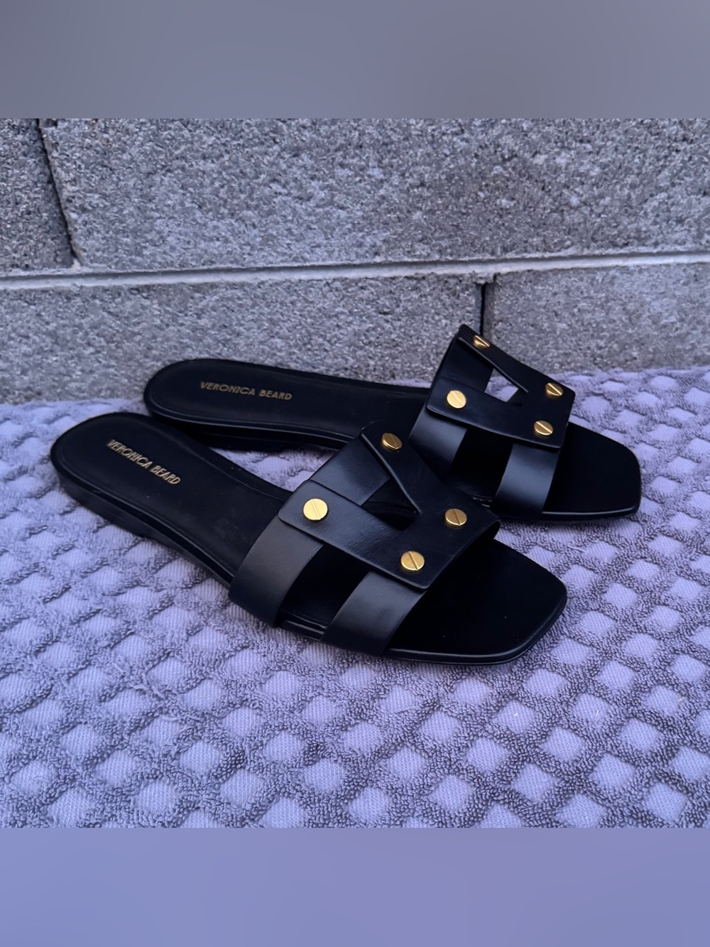 Veronica Beard Via Black Leather Slide Sandals Gold Studs Size 9.5 - Picture 1 of 7